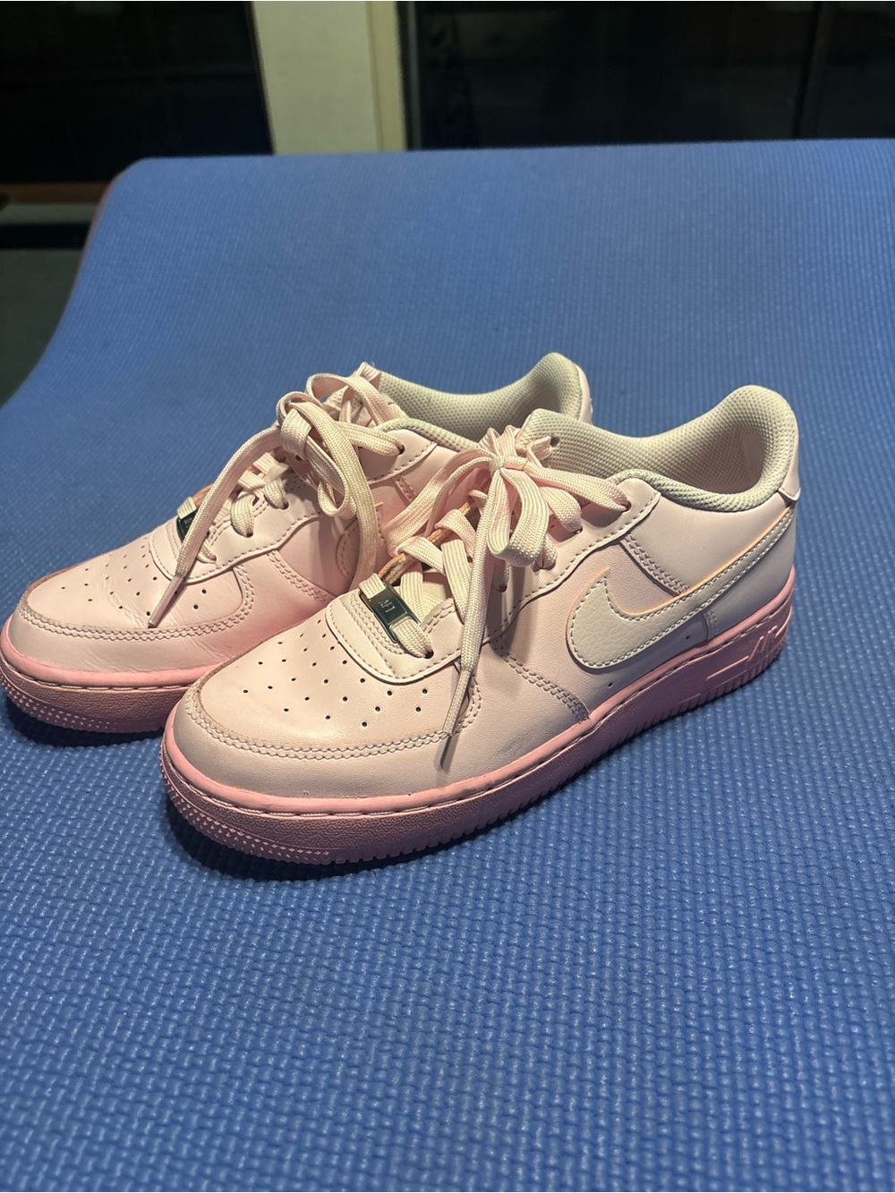 Nike Youth Air Force 1 Light Pink Low-Top Sneakers 5.5